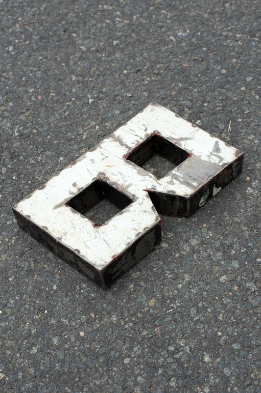 blechbuchstabe B
